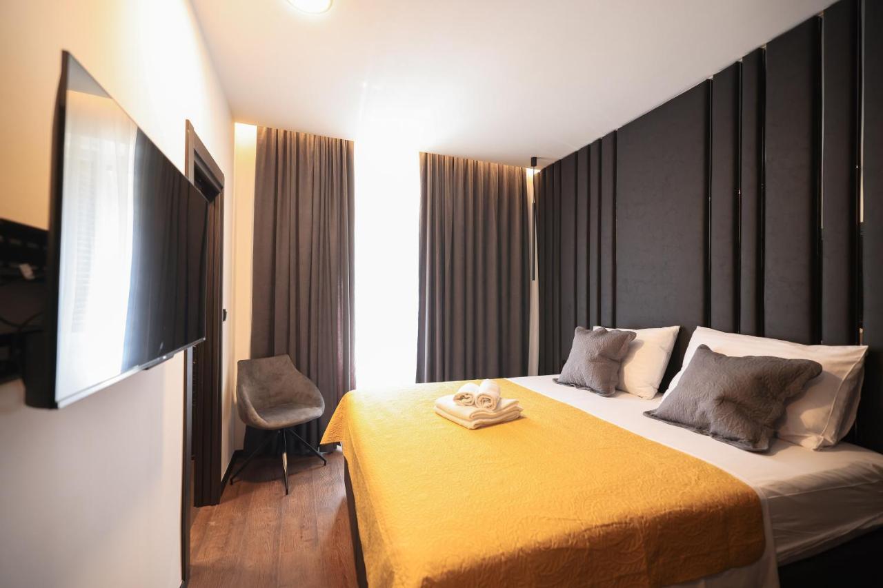 City Premium Rooms Old Town Zara Esterno foto